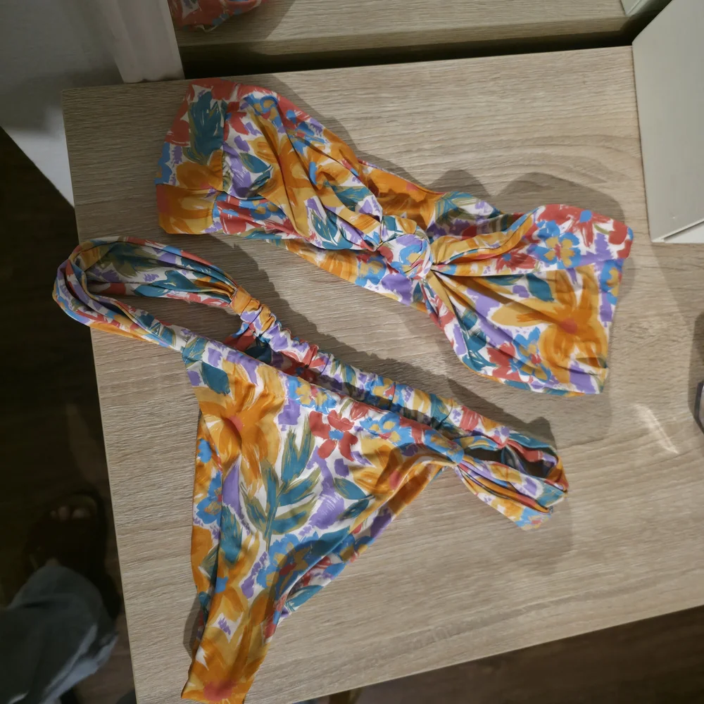 Stone Fox Swim Lele Top And Luka Bottoms - Picture 1 of 3